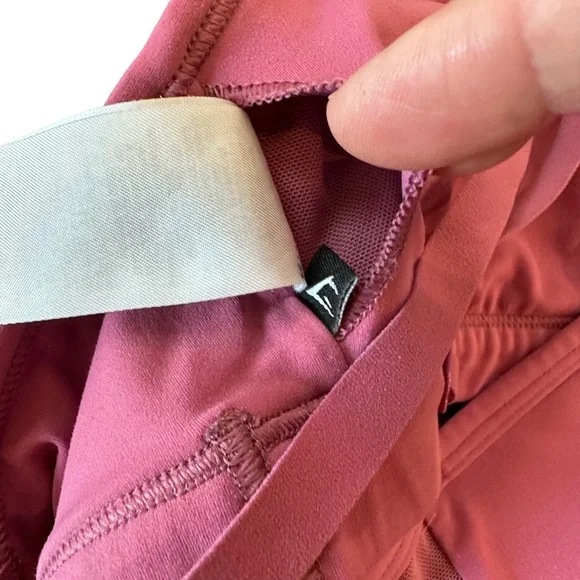 Gymshark Dark Pink Ruched Training Sports Bra Size Small - Picture 13 of 15